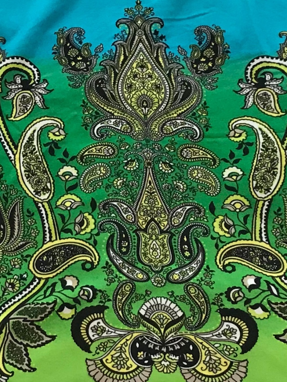 Lightweight & flowy Versona midi skirt in turquoise blue & green paisley (S) - Picture 15 of 16